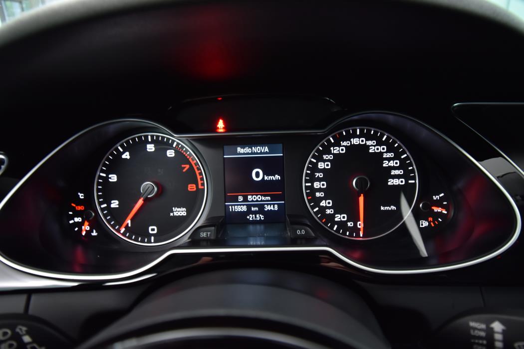 AUDI A4 2015