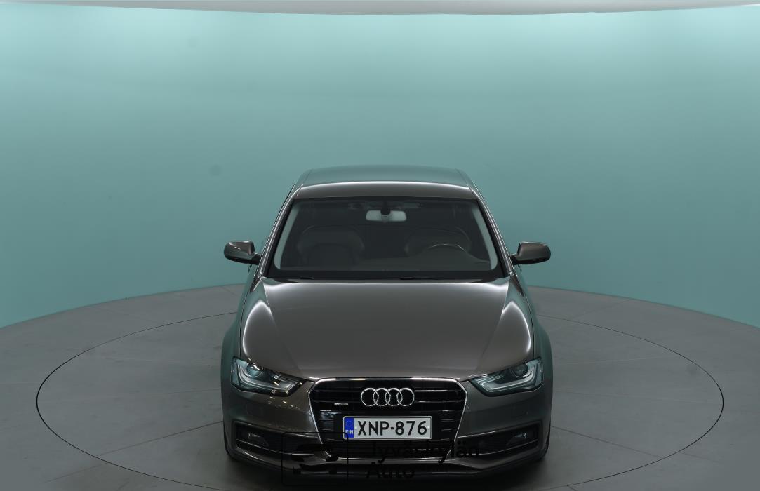 AUDI A4 2015