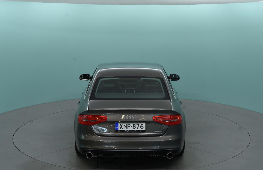 AUDI A4 2015