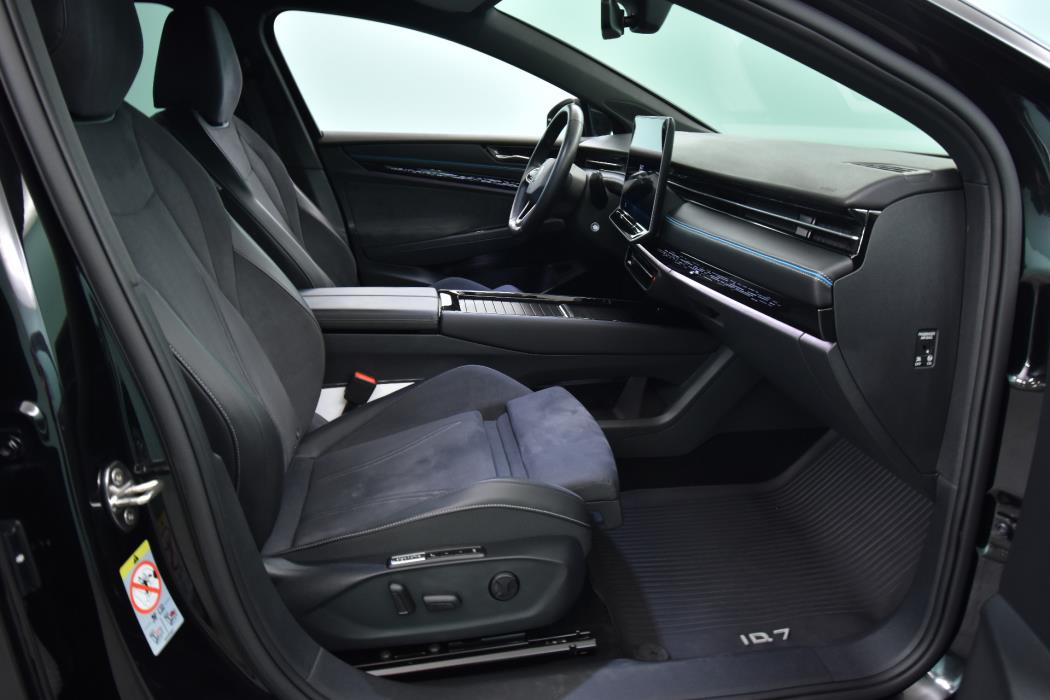 VOLKSWAGEN ID.7 2024