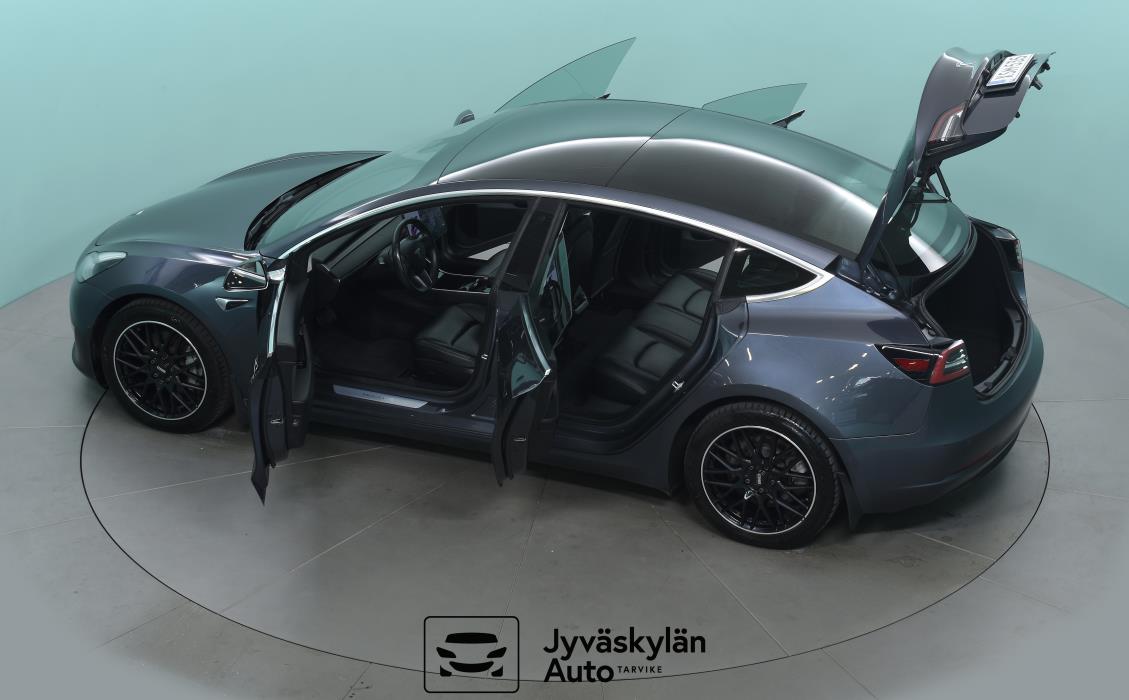 TESLA Model 3 2019