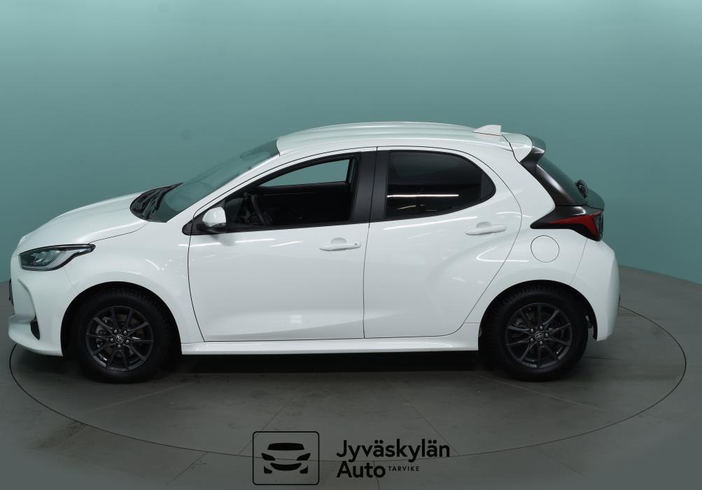 TOYOTA Yaris 2024