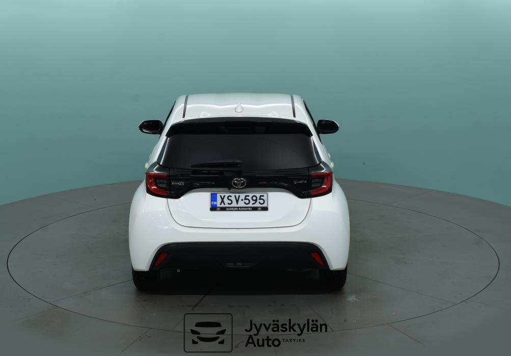 TOYOTA Yaris 2024