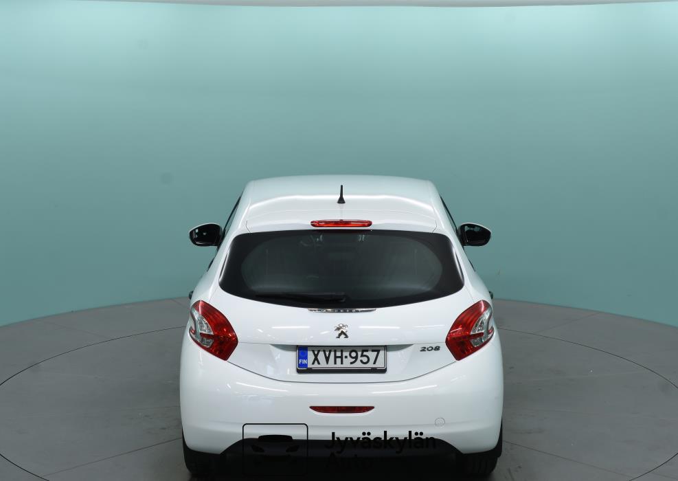 PEUGEOT 208 2014