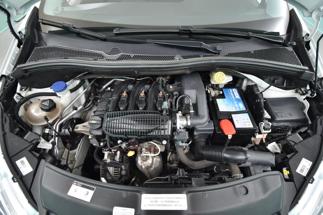 PEUGEOT 208 2014