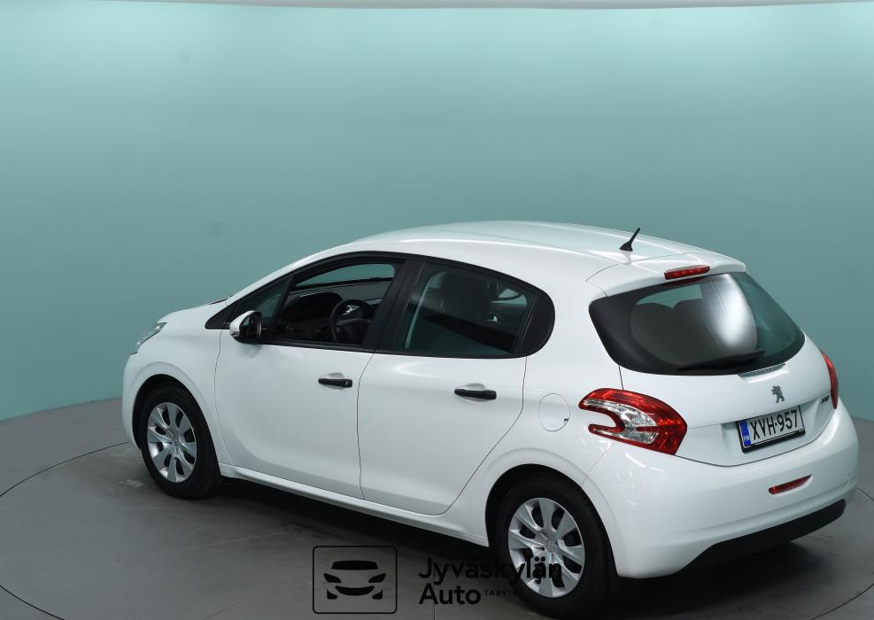 PEUGEOT 208 2014