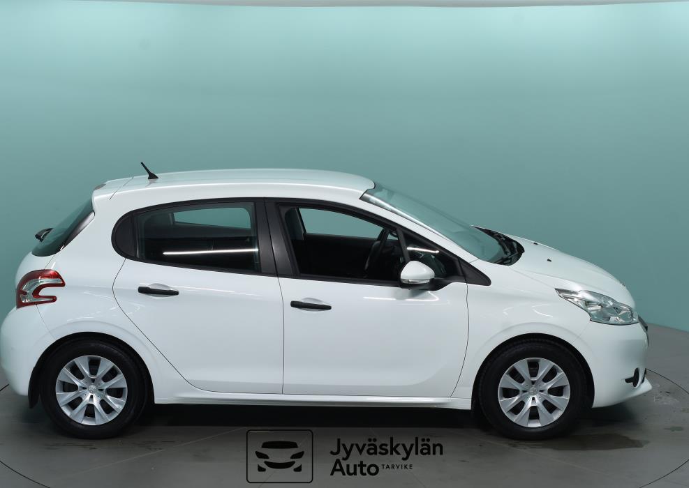 PEUGEOT 208 2014