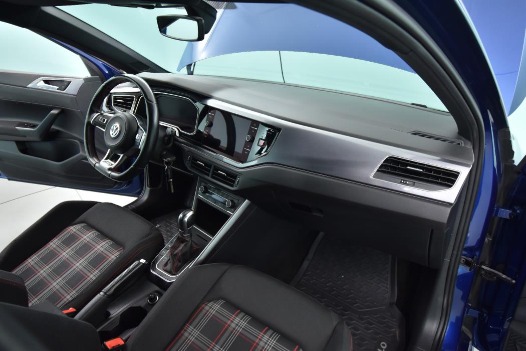 VOLKSWAGEN Polo 2018