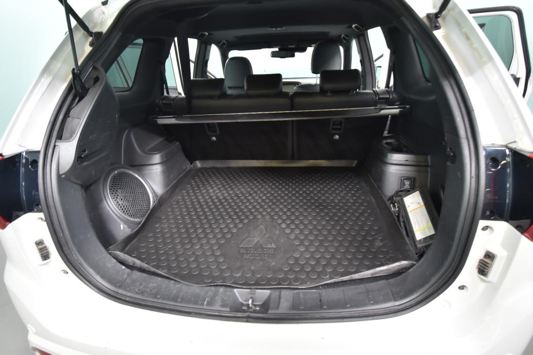 MITSUBISHI Outlander PHEV 2019