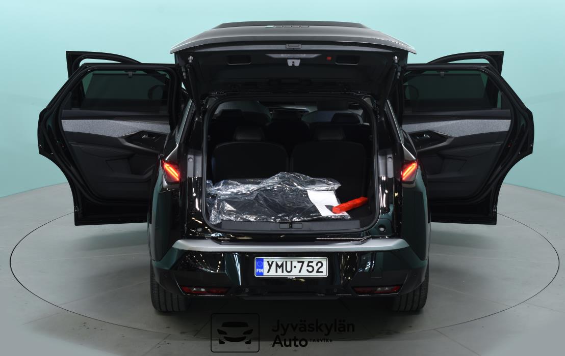 Peugeot E-5008 2026
