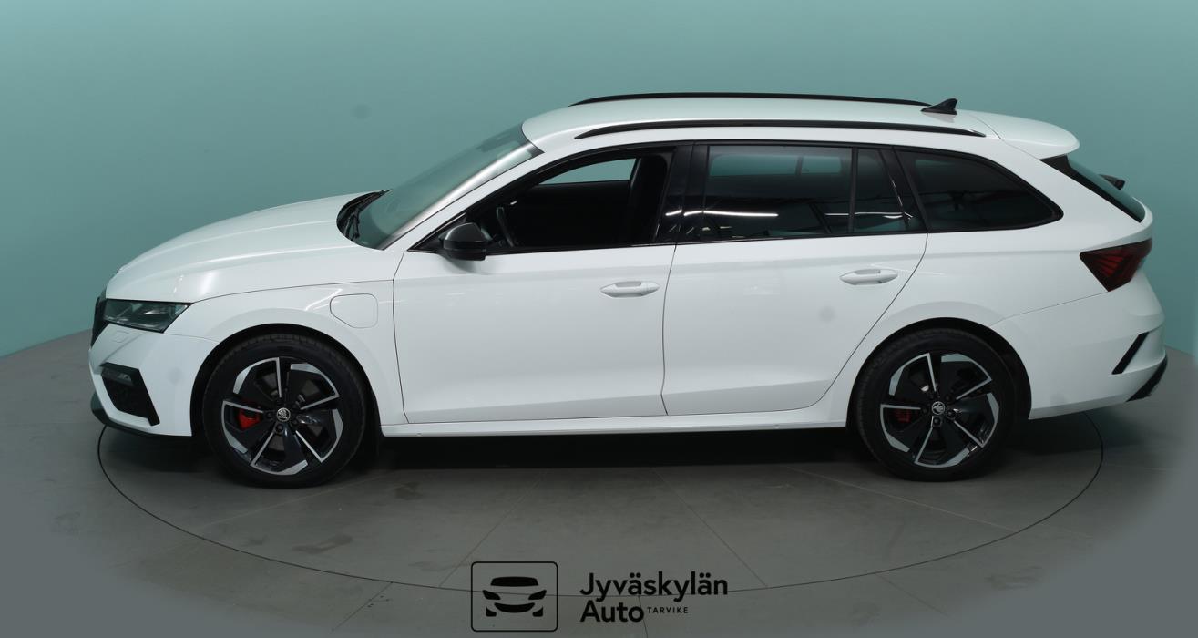 SKODA Octavia 2024