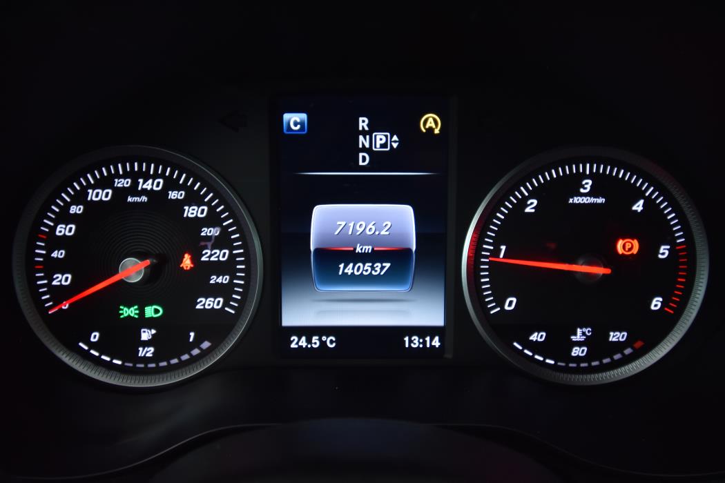 MERCEDES-BENZ C 2015