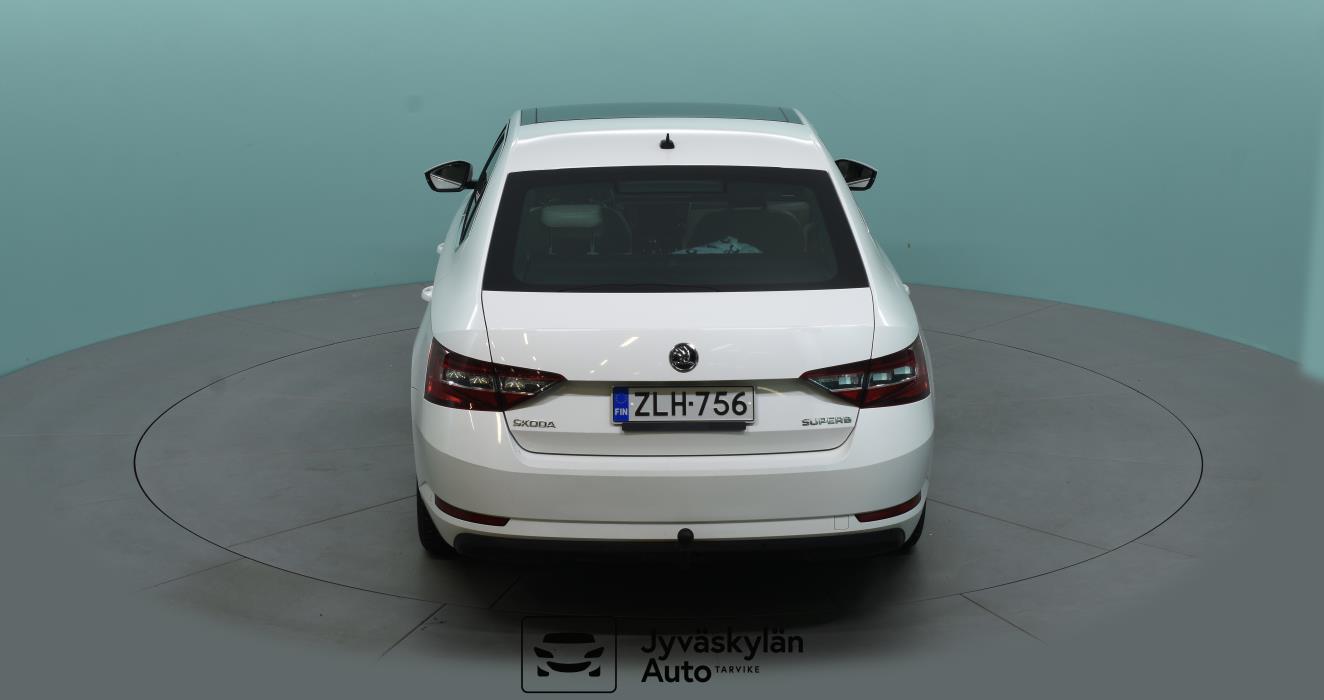 SKODA Superb 2016