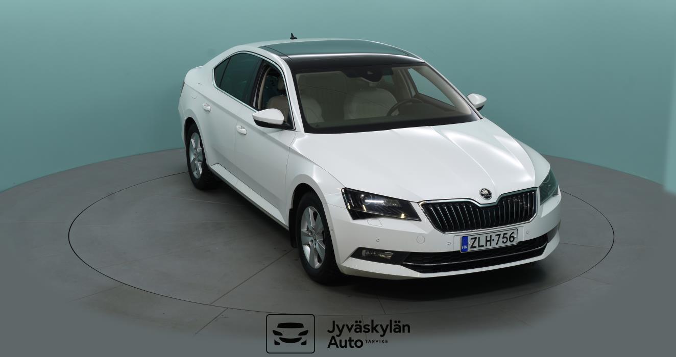 SKODA Superb 2016