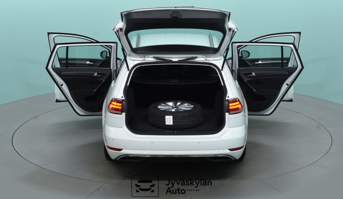 VOLKSWAGEN Golf 2017