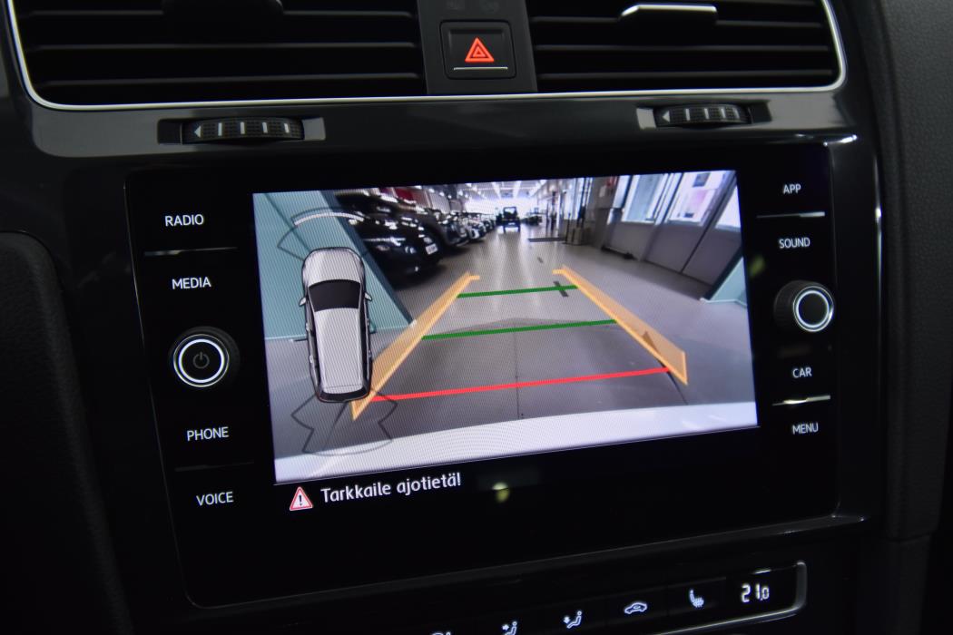 VOLKSWAGEN Golf 2017