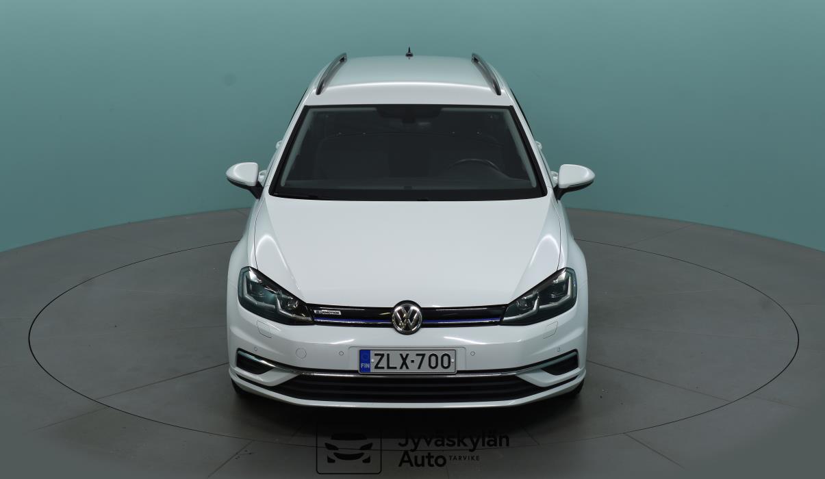 VOLKSWAGEN Golf 2017