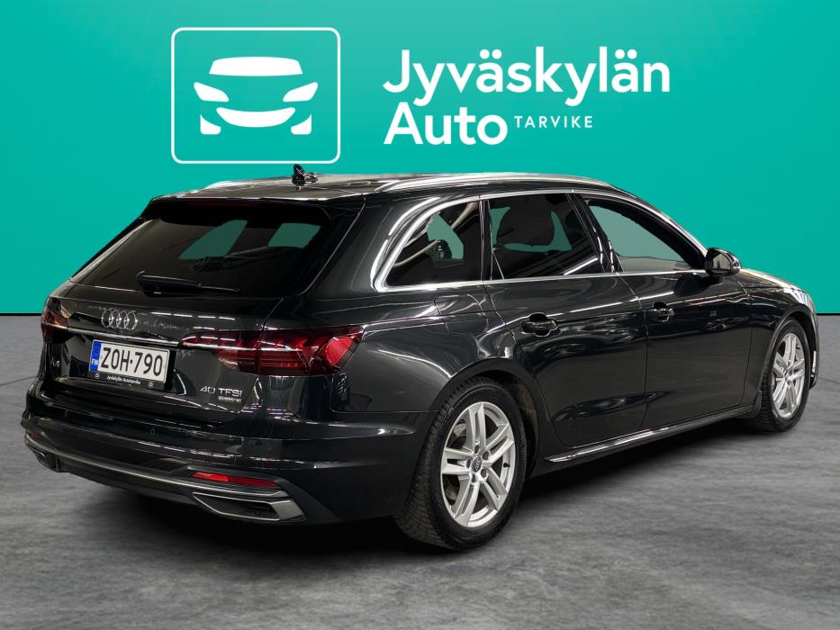 AUDI A4 2022