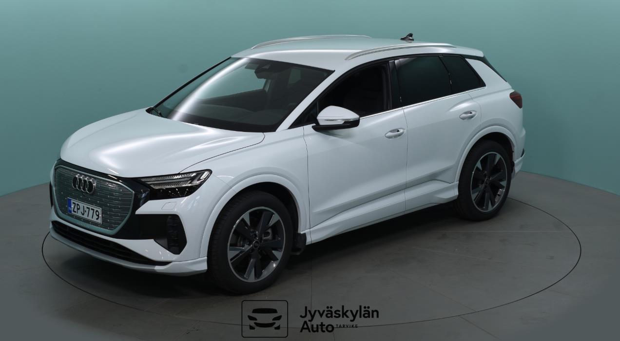 AUDI Q4 e-tron 2025