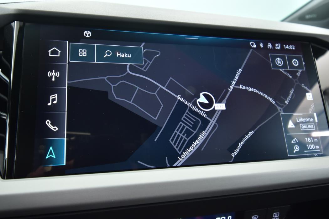 AUDI Q4 e-tron 2025