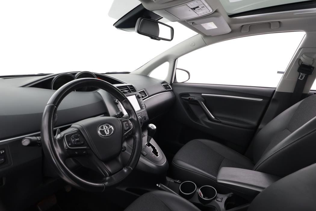 TOYOTA Verso 2017