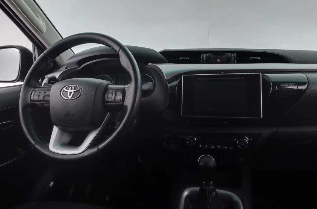 TOYOTA HILUX 2020