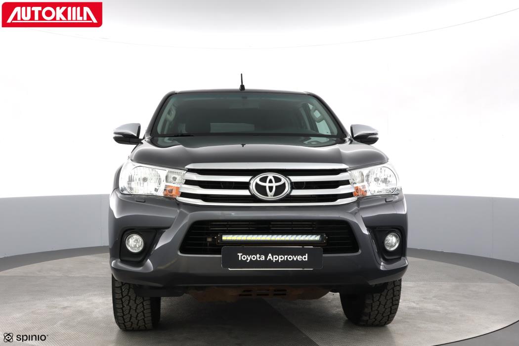 TOYOTA HILUX 2020