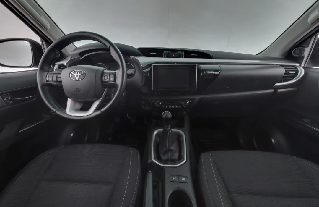 TOYOTA HILUX 2020