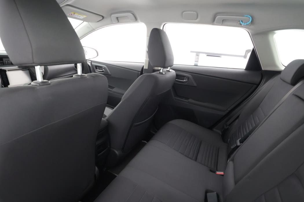 TOYOTA AURIS 2016