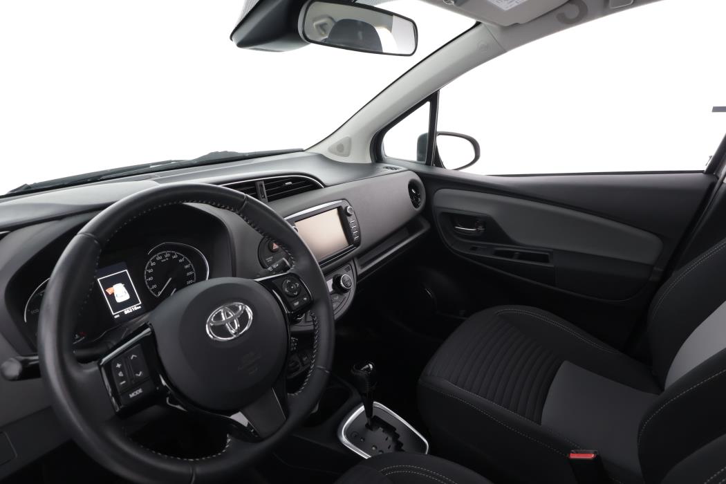 TOYOTA YARIS 2017
