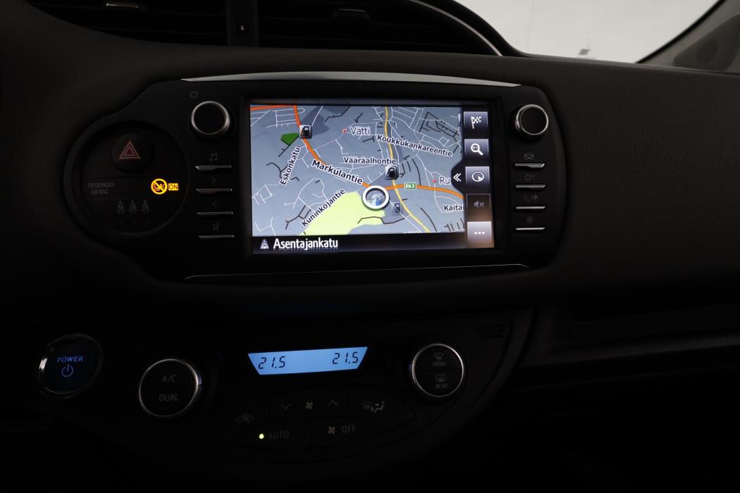 TOYOTA YARIS 2017