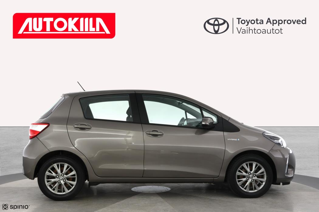 TOYOTA YARIS 2017