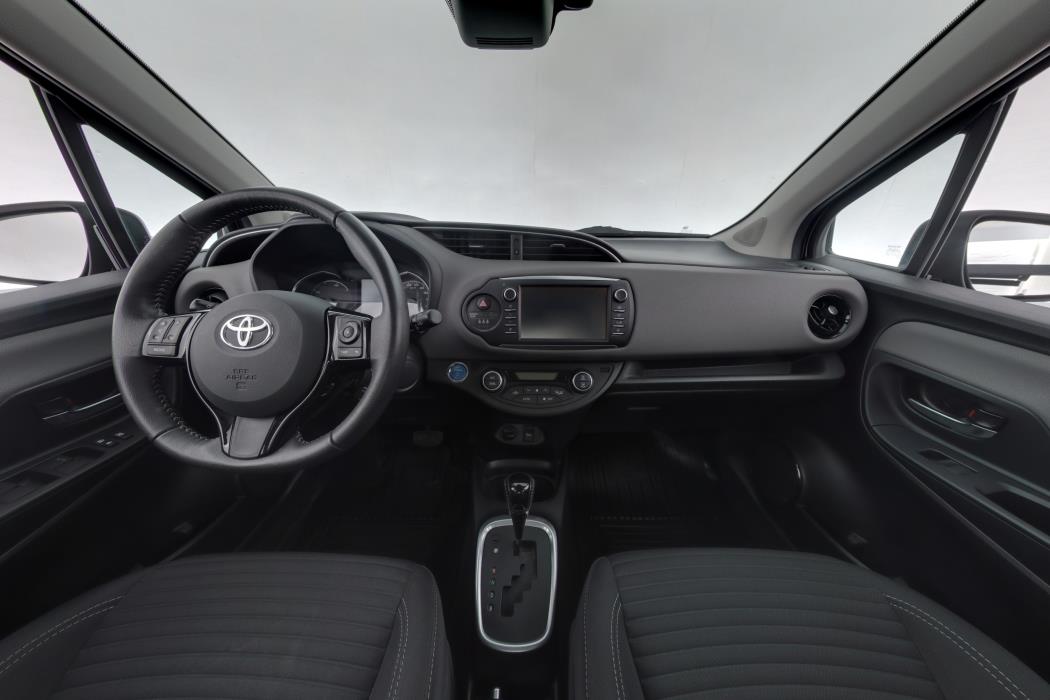 TOYOTA YARIS 2017
