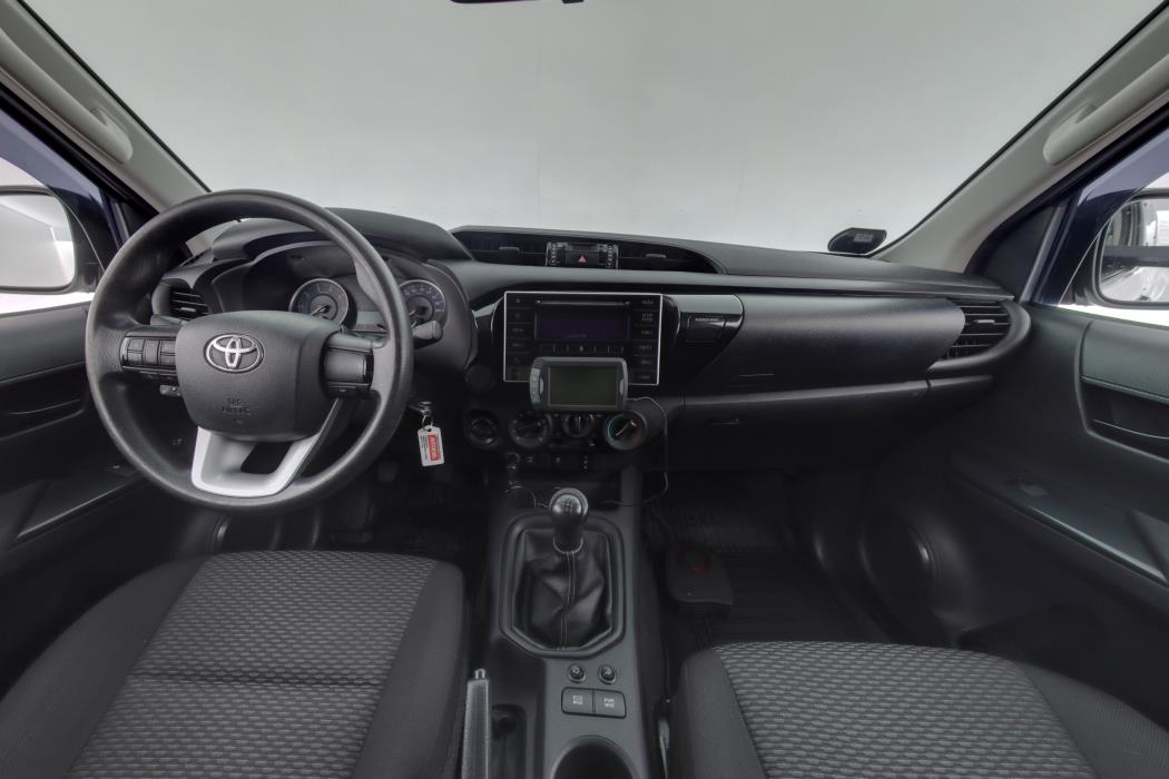 TOYOTA HILUX 2019