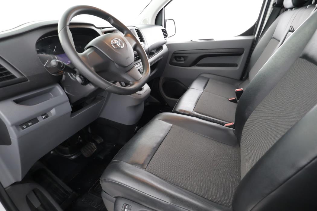 TOYOTA Proace 2020