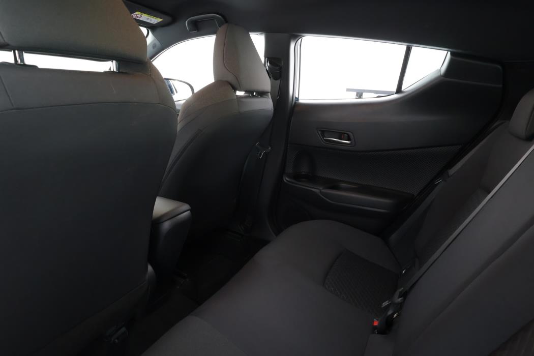 TOYOTA C-HR 2023
