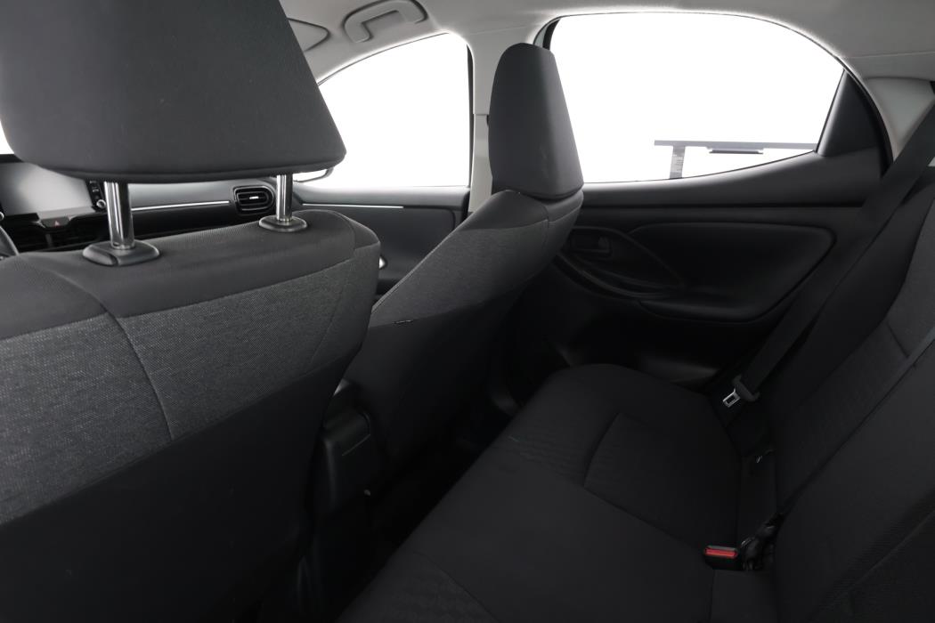 TOYOTA YARIS 2024