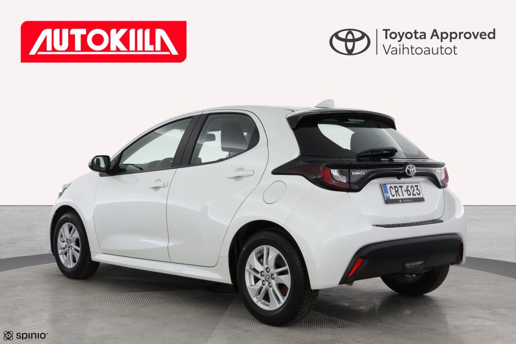 TOYOTA YARIS 2024