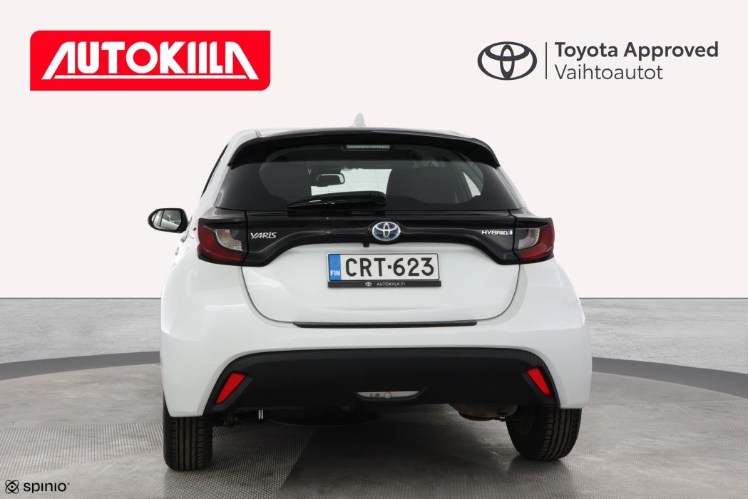 TOYOTA YARIS 2024