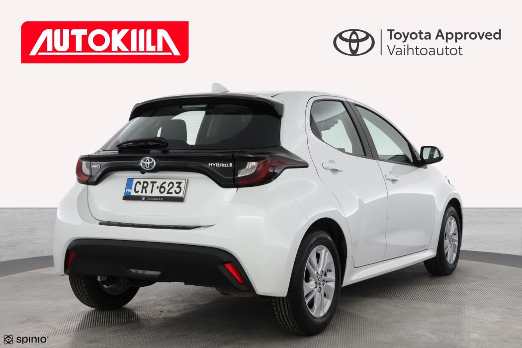 TOYOTA YARIS 2024