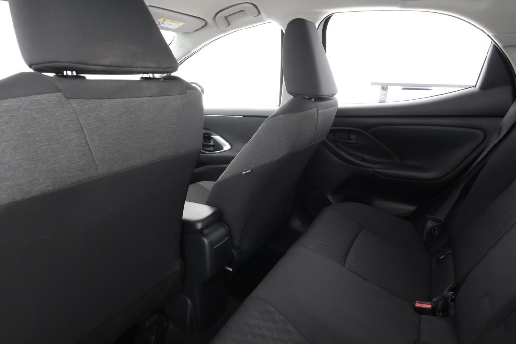 TOYOTA YARIS 2024