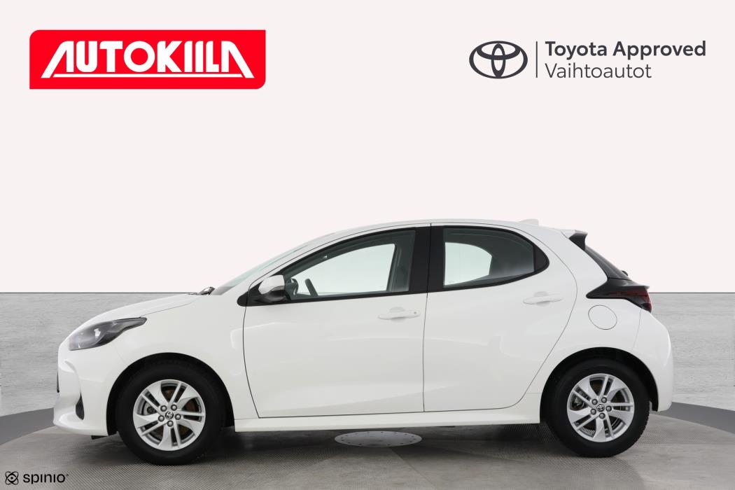 TOYOTA YARIS 2024