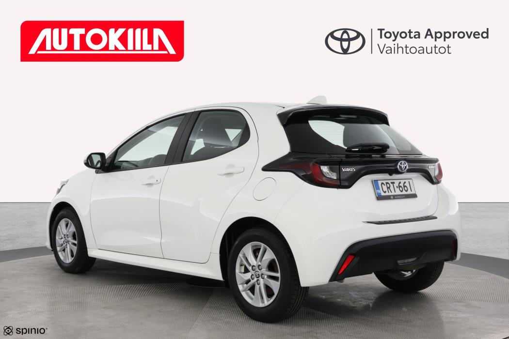 TOYOTA YARIS 2024