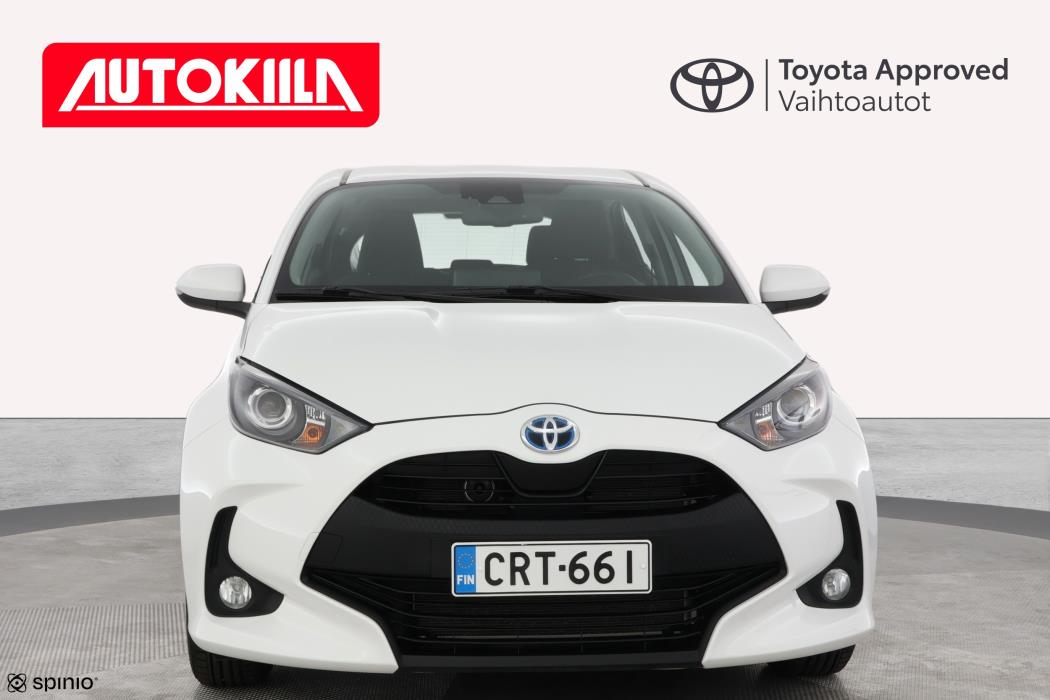 TOYOTA YARIS 2024
