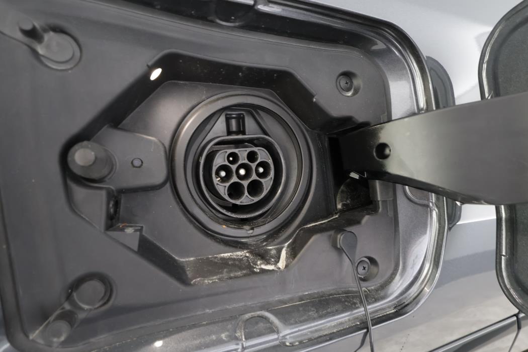 TOYOTA RAV4 Plug-in 2025