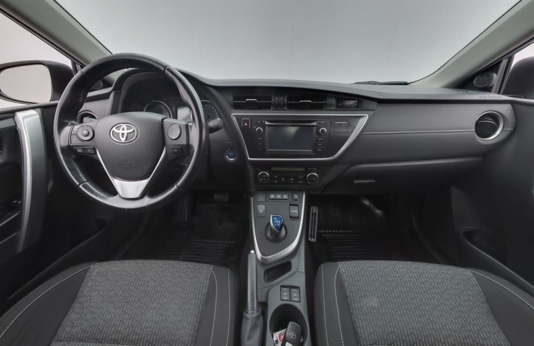 TOYOTA AURIS 2015