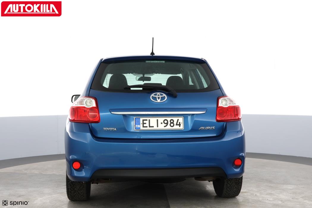 TOYOTA AURIS 2010