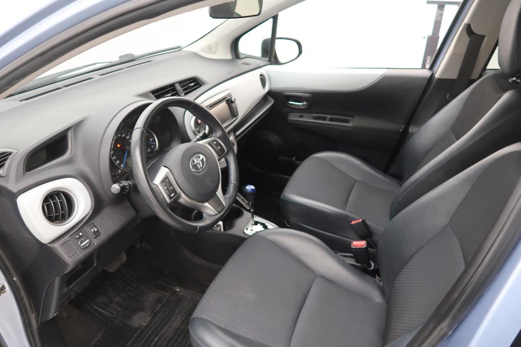 TOYOTA YARIS 2013
