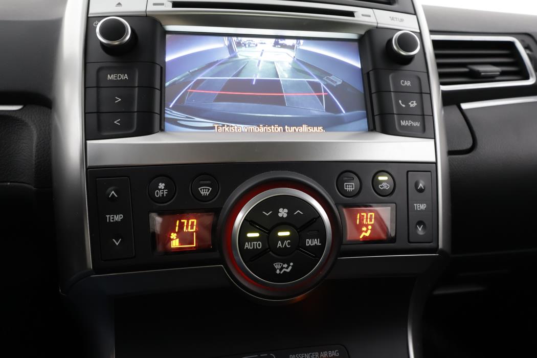 TOYOTA Verso 2015