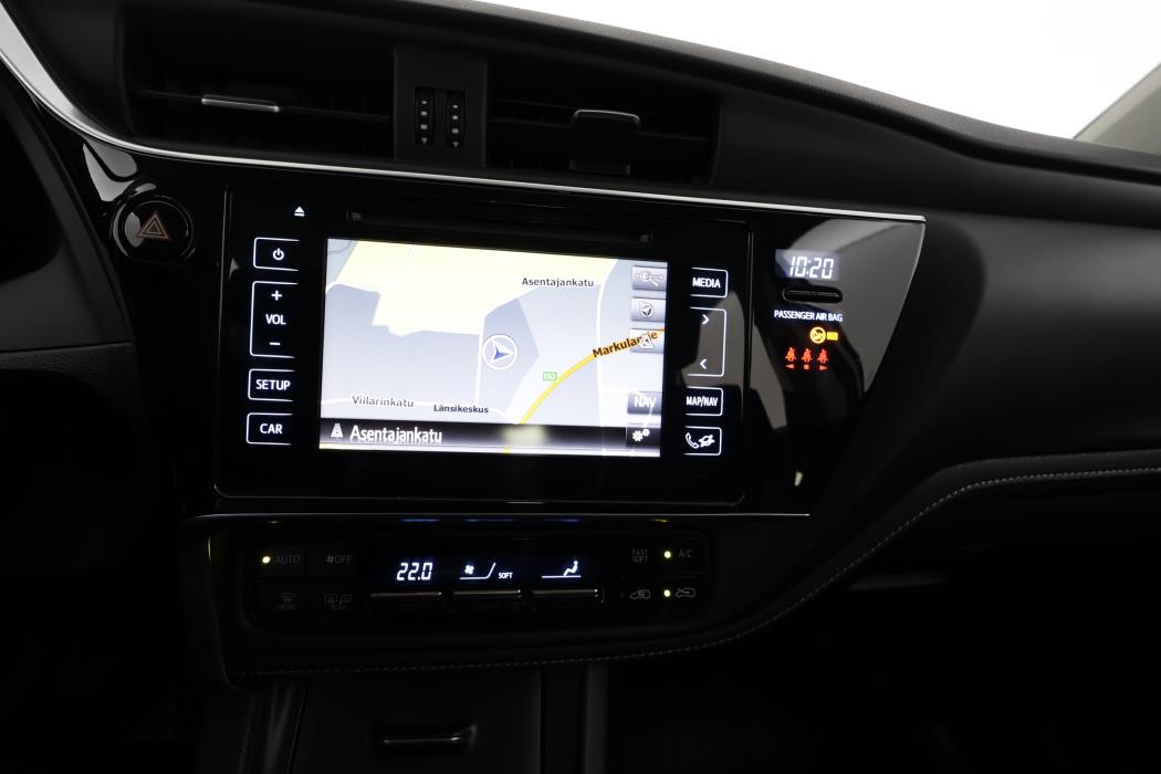 TOYOTA AURIS 2015